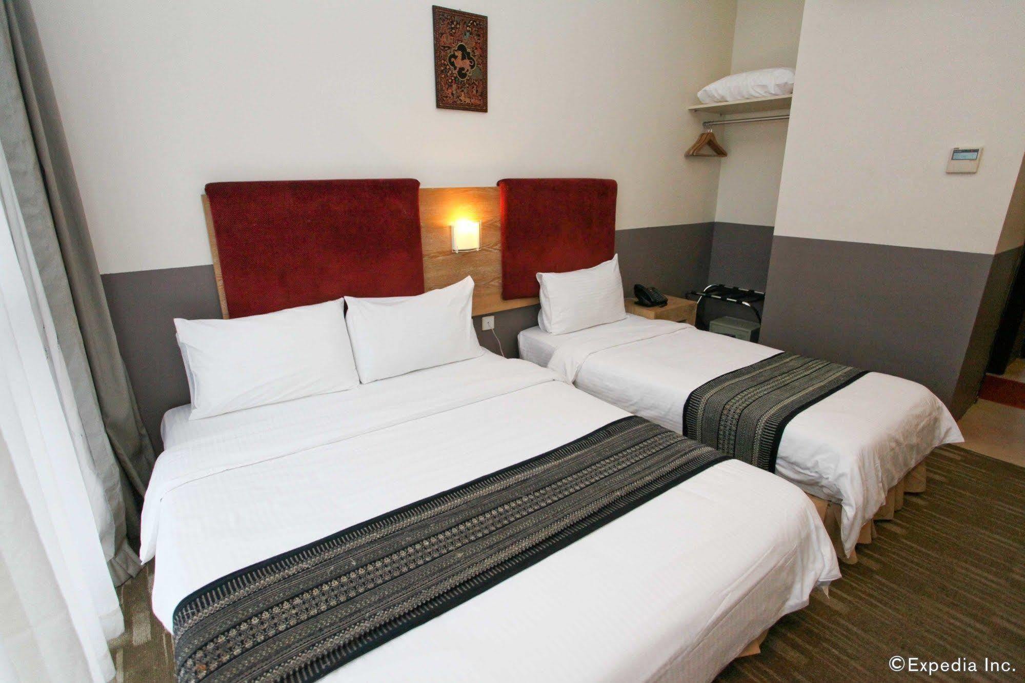 Holiday Inn Express Singapore Serangoon By Ihg Exterior foto