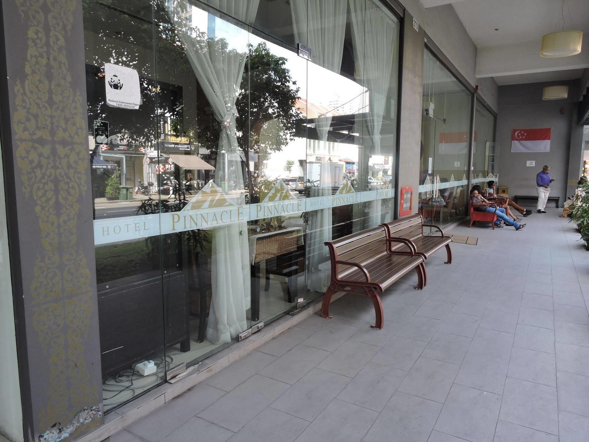 Holiday Inn Express Singapore Serangoon By Ihg Exterior foto